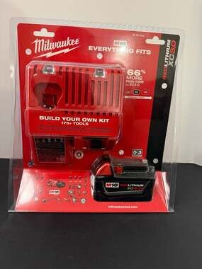 Milwaukee M18 XC5.0 Starter Kit 5.0Ah Battery and Charger (48-59-1850)
